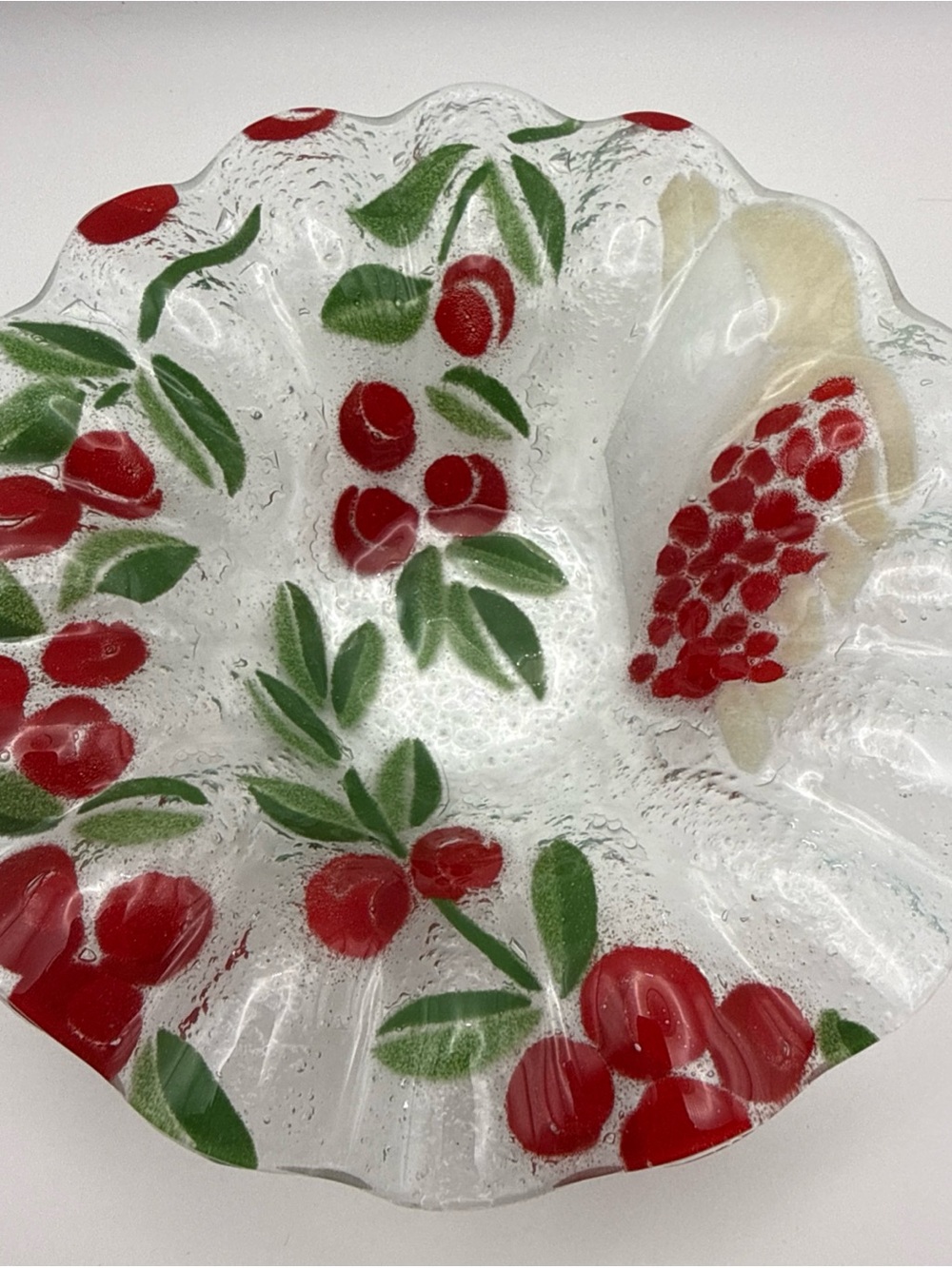 Vtg Fused Art Glass Ruffled Bowl Red Berry Artist Anne C Ross Signed AC ROSS 7”